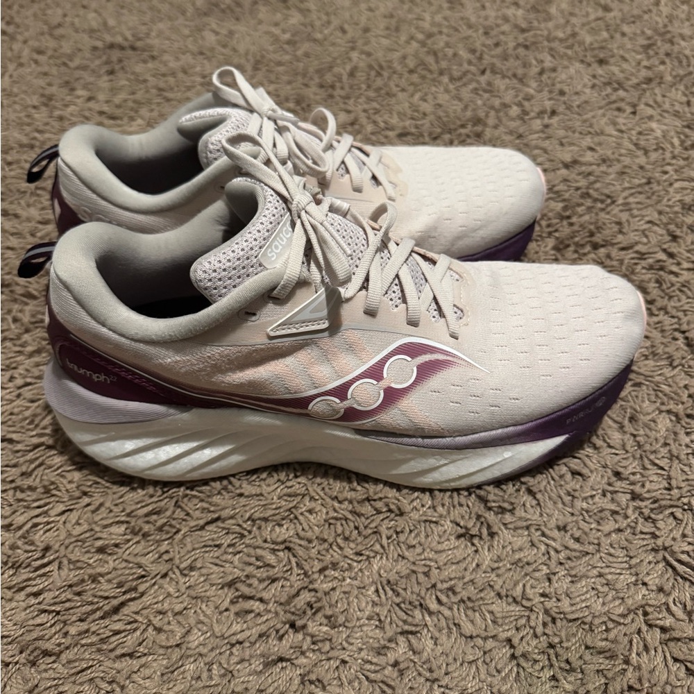 Saucony Wmns Triumph 22 'Moon Eggplant' - Picture 3 of 5